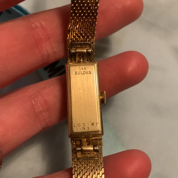 Vintage bulova watch - Picture 2 of 2